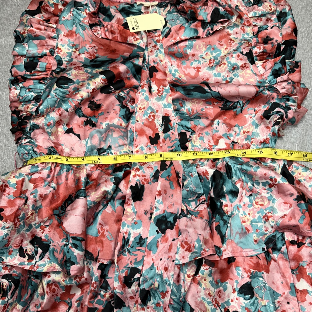 Jodifl Los Angeles Floral Ruffle Wrap Top Size L NWT - Picture 7 of 8